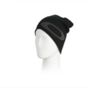 Oakley Ellipse Logo Beanie